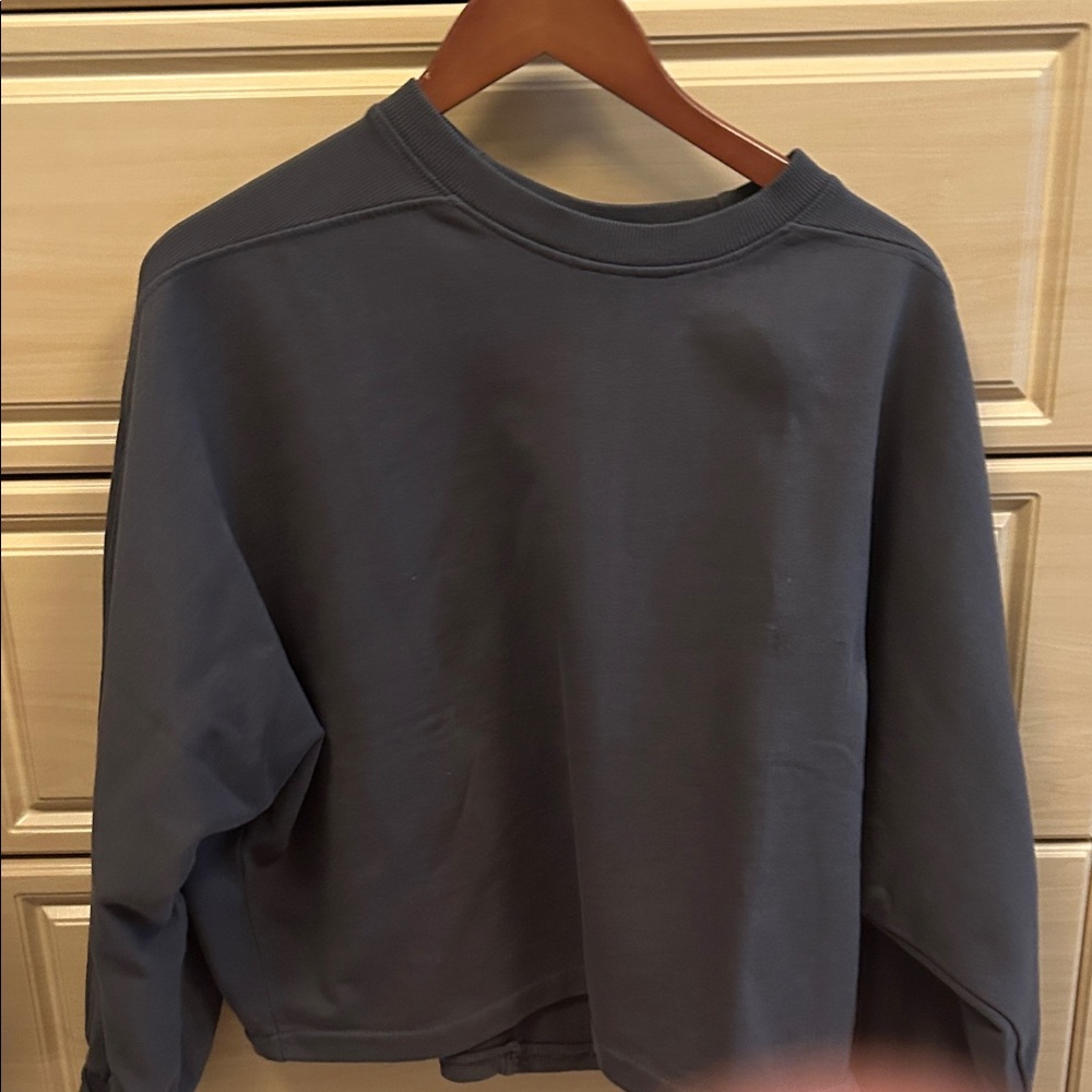 Men's Crewneck Sweatshirt in Charcoal Grey